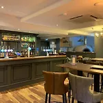 Family Tides, The Bay, 2 Bedrooms, Patio Garden, Parking Nearby, 2 Dogs Welcome * 파일리